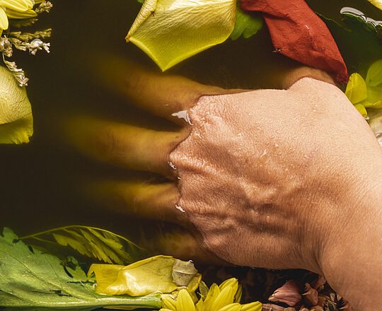 Best spring detox program Abu Dhabi 1 hand black water close up